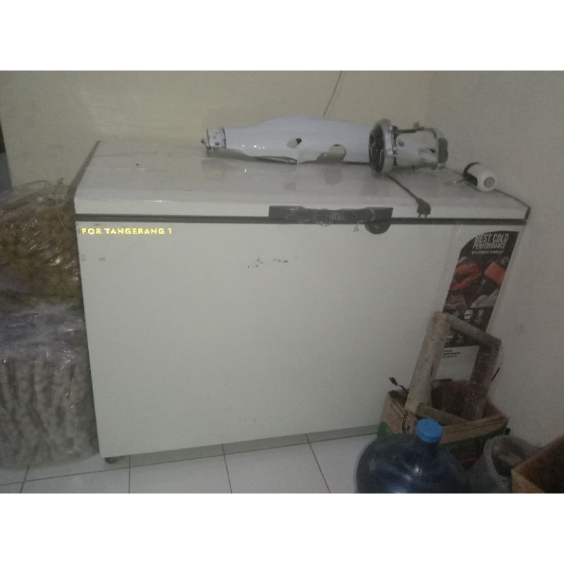 Frezer Gea ukuran 400lt