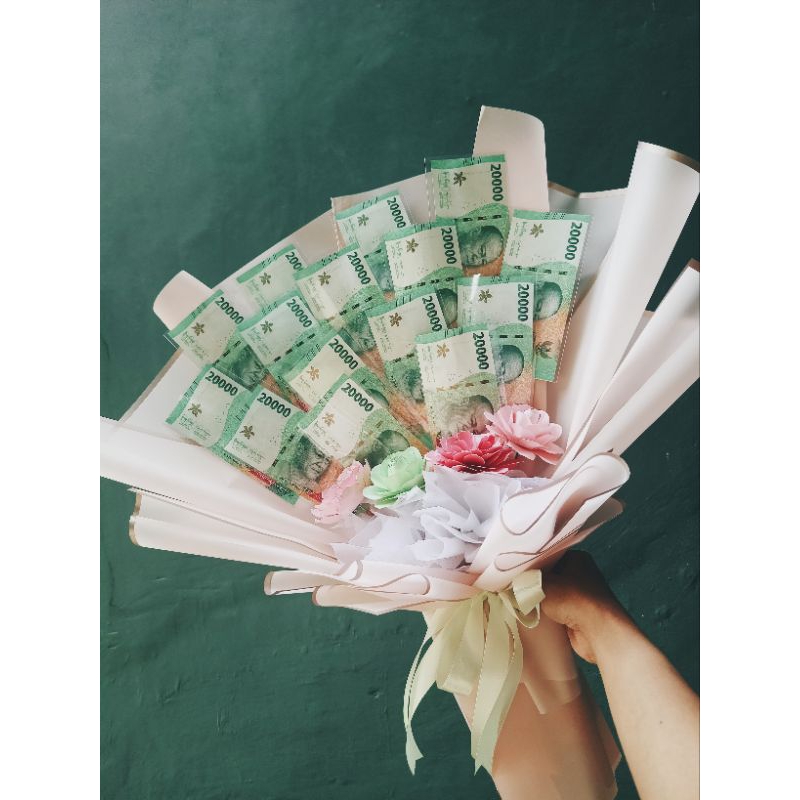 Bouquet Uang 20 lembar + bunga
