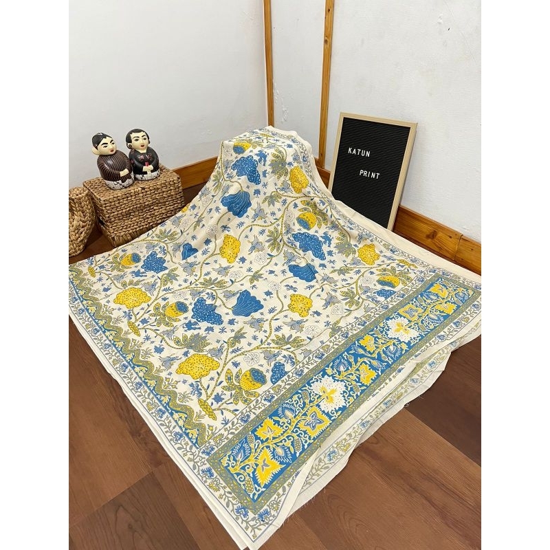 Kain batik solo kembang jalar jamur kuning putih gading