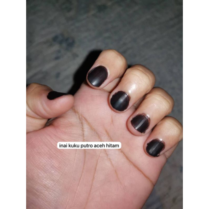 inai kuku warna Hitam cantik