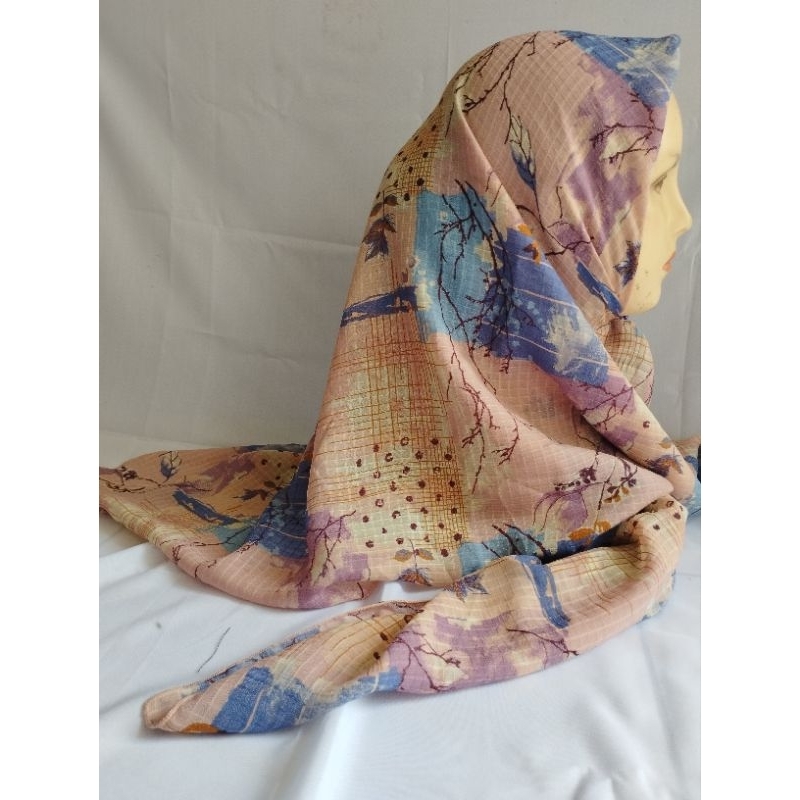 SEGIEMPAT  BAHAN AKIRA DOBBY