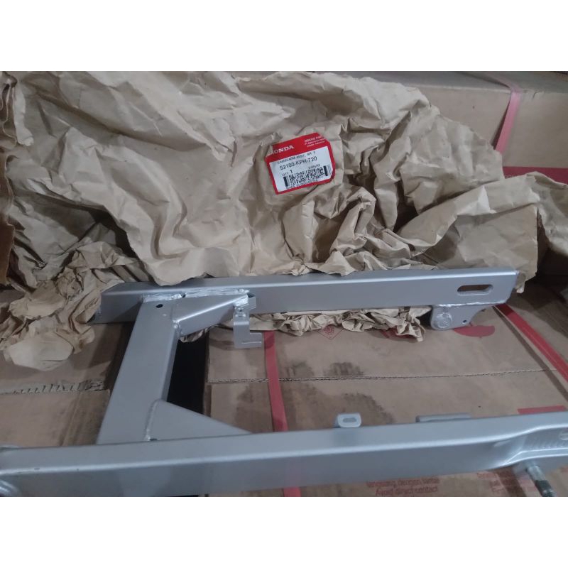 Swing Arm Karisma Silver Ori Ahm 52100-Kph-880

