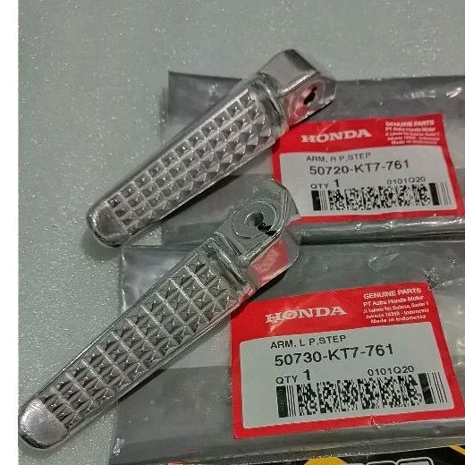 Pijakan  Foot Step Footstep Postep Kanan Kiri Honda CB150R StreetFire (Old) CBR150R K45A New CB150R 