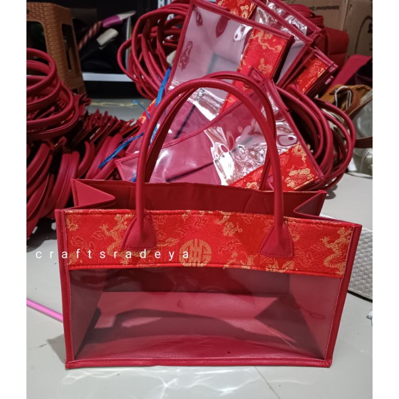 

Hampers Imlek 30×12×18 gift CNY shanghai / Goodiebag Bingkisan Imlek Premium