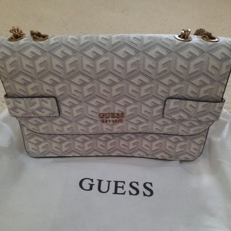 Preloved Tas Guess Original Store