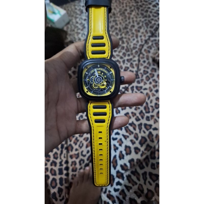 jam tangan seven friday