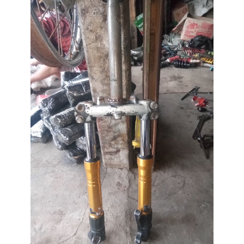 SOK SHOCKBREAKER DEPAN YAMAHA MIO SPORTY MIO SMILE SOUL KARBU FINO KARBU VARIASI COPOTAN MOTOR 1SET 