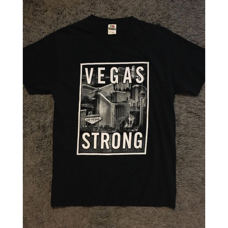 VEGAS STRONG - Tag Fruit Of The Loom