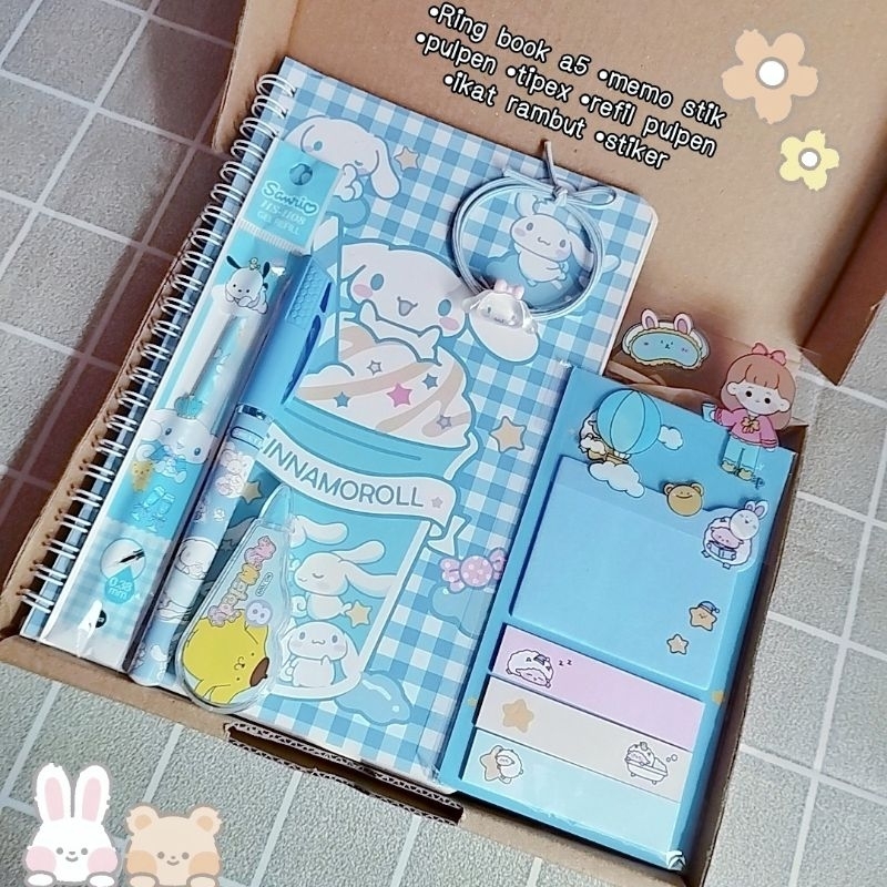 

GIFT BOX / HAMPERS BOX / KADO WISUDA / HAMPERS ALAT TULIS