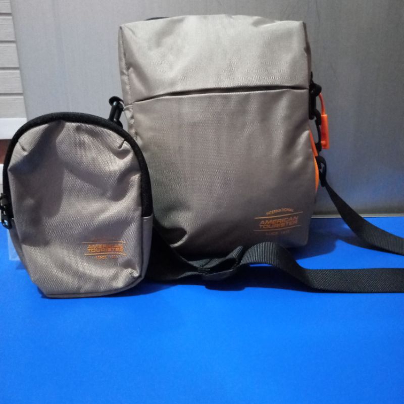 Tas Slempang American Tourister
