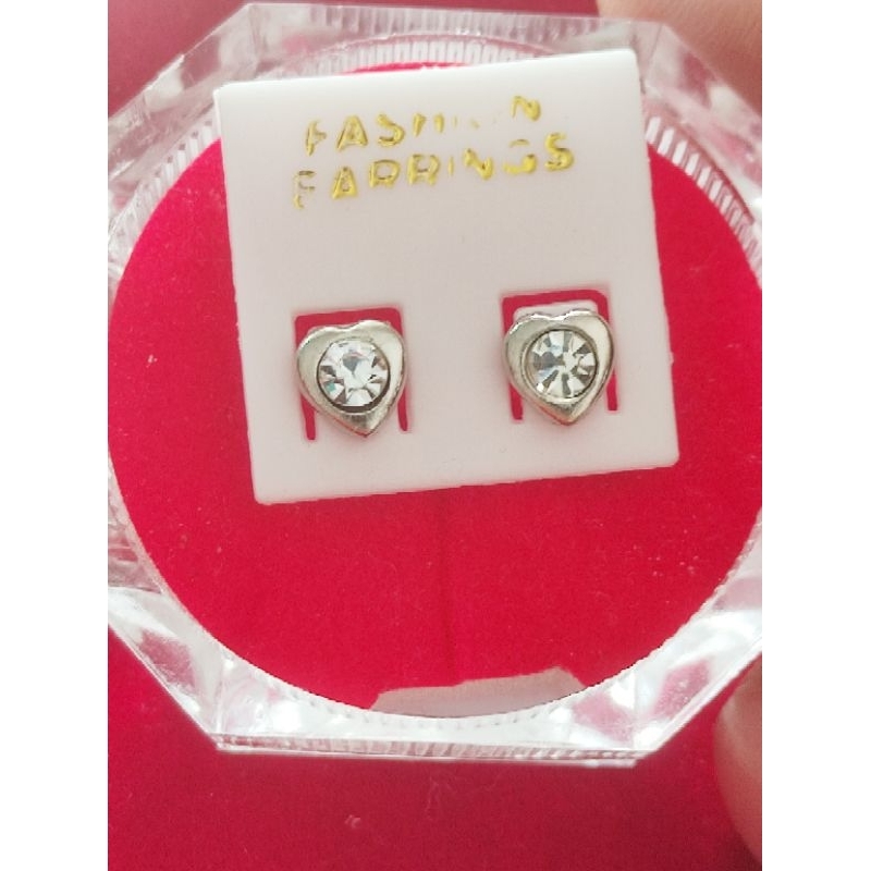 anting ceplik love tanggung, anting ceplik kecil, anting jurai, anting titanium, anting anak, anting
