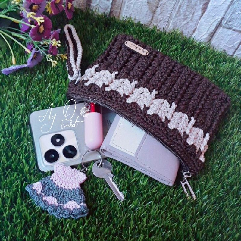 dompet rajut / dompet hp / handmade