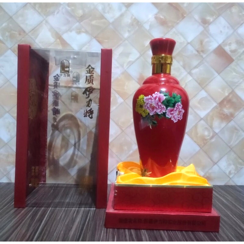 botol bekas arak china / botol pajangan / botol import