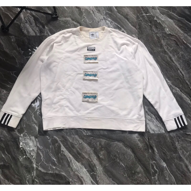 Sweatshirt Adidas center box logo
