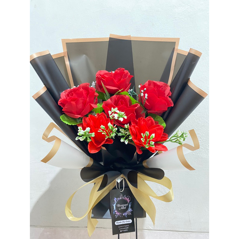 buket bunga artificial bouquet bucket bunga wisuda perpisahan ulang tahun anniversarry kelulusan ter