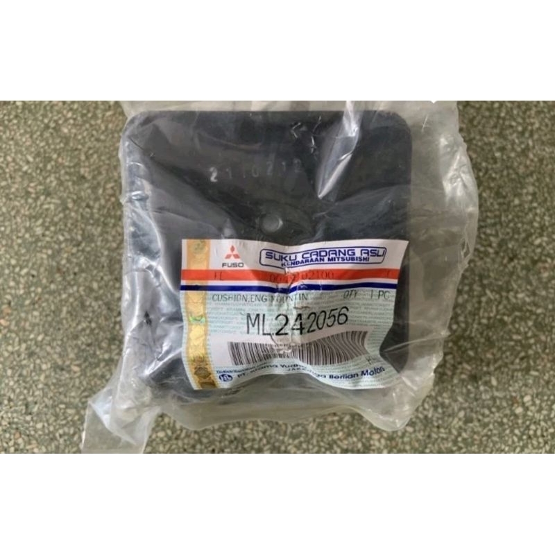 dudukan mesin canter turbo ps110/ps125 original untuk canter turbo mitsubishi