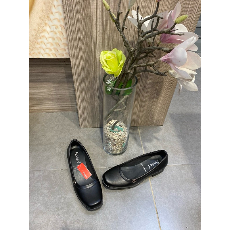 Sepatu formal/pantofel wanita fladeo original matahari