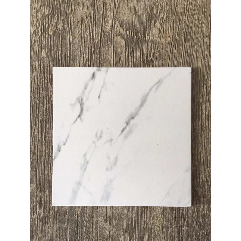 keramik 25x25 lantai kamar mandi kasar kesat carara tidak licin putih marmer kwb