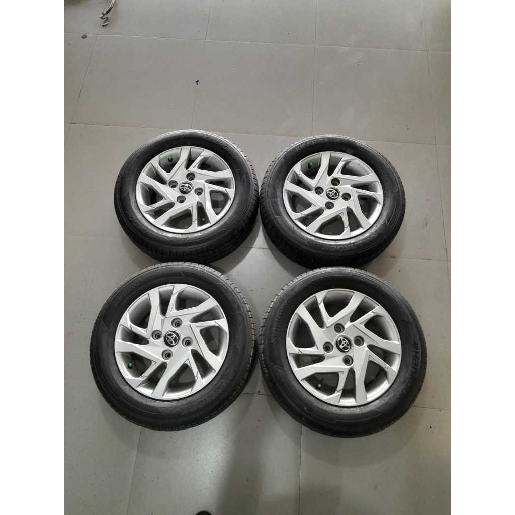 Velg Mobil Bekas Ring 15 Lubang 4 STD AVANZA VELOZ R15 PCD 4X114,3 BAN 185 65 R15
