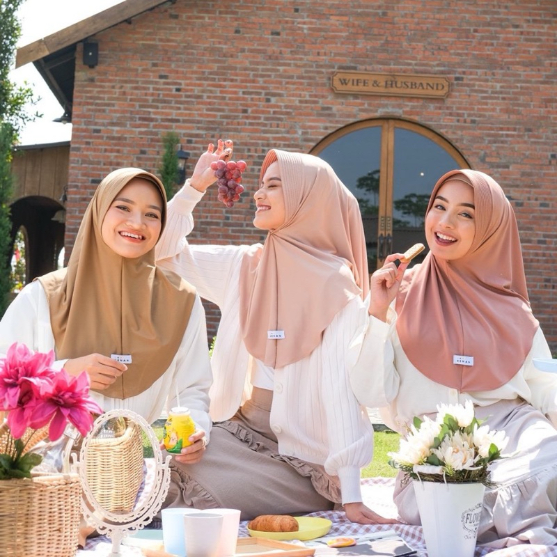 Jilbab Bergo Size L / Hijab Instan Ukuran L / Hijab Sport Jersey Quality Premium