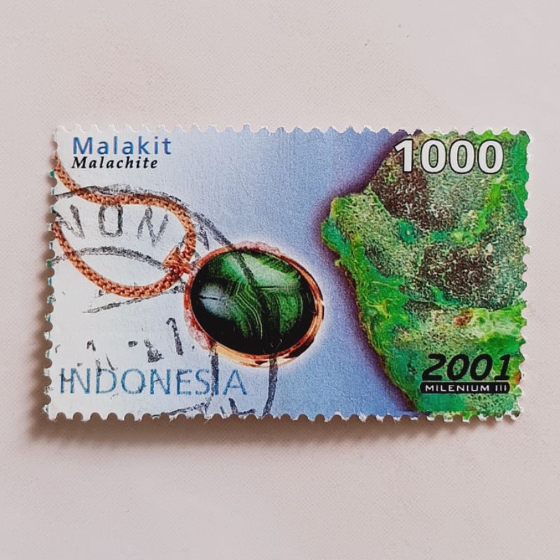 

(AF) Perangko Indonesia 2001 Batu Mulia Seri 5 1.000 rupiah Used