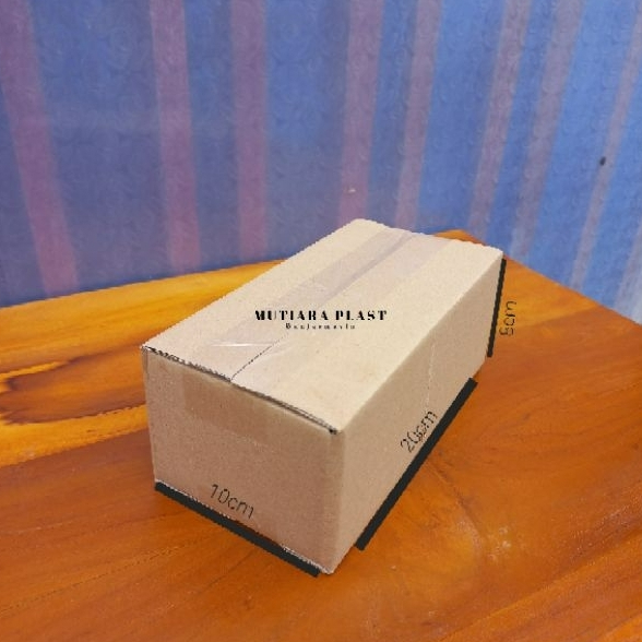 

Kardus box karton polos BARU uk 20x10x08cm