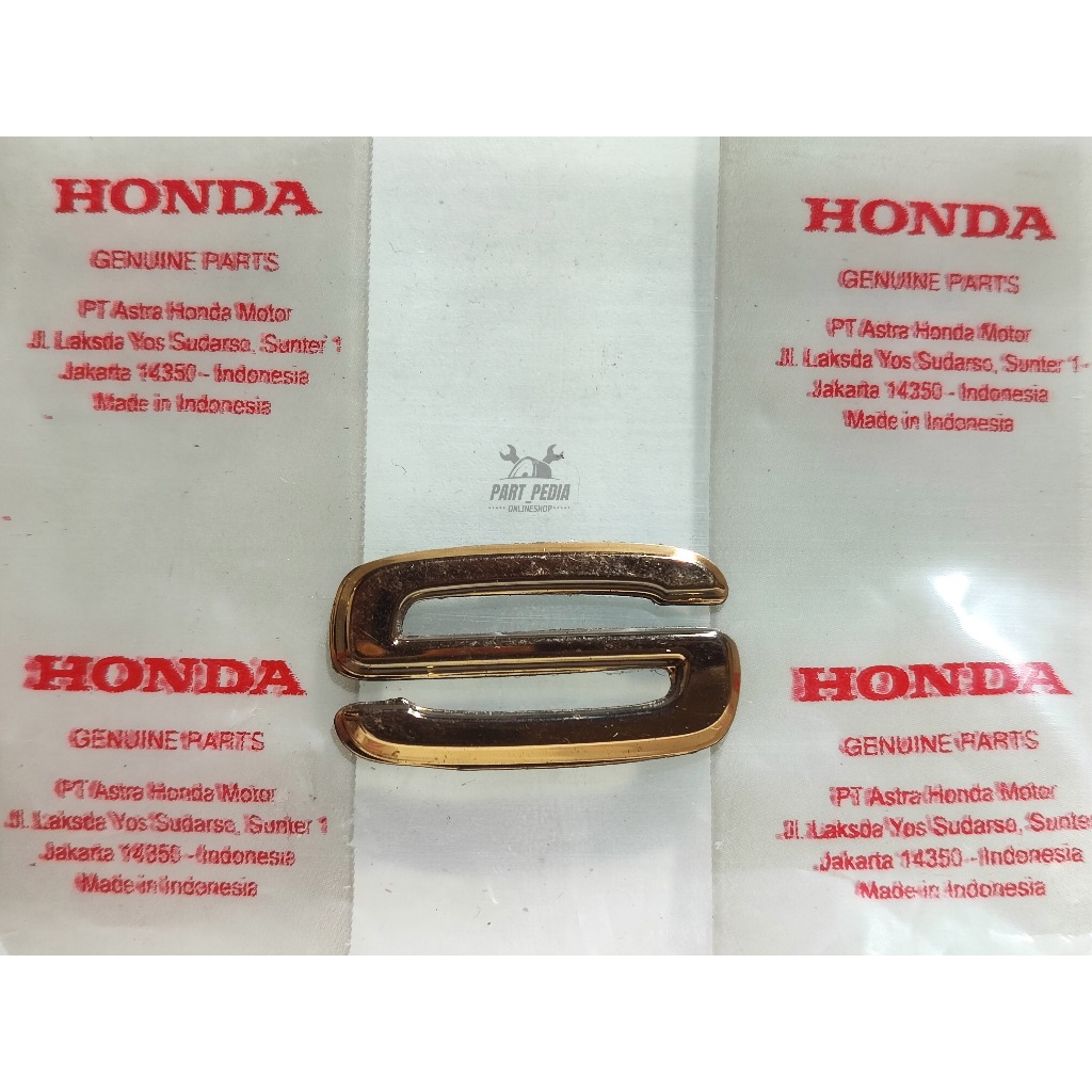 Emblem Scoopy 2021 - 2022 3D satuan ( huruf S ) Gold Original Honda kode part 86836-K2F-N10ZB