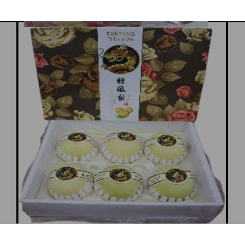 

giftpack pear golden dragon Imlek 2024