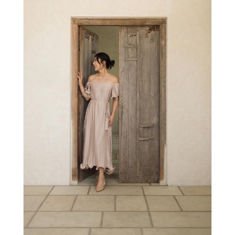 Misse Sofia Dress pleats Champagne sz ML NEW official misse