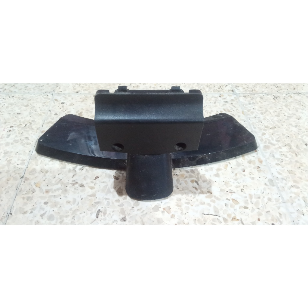 kaki stand tv led LG 24MT48AF