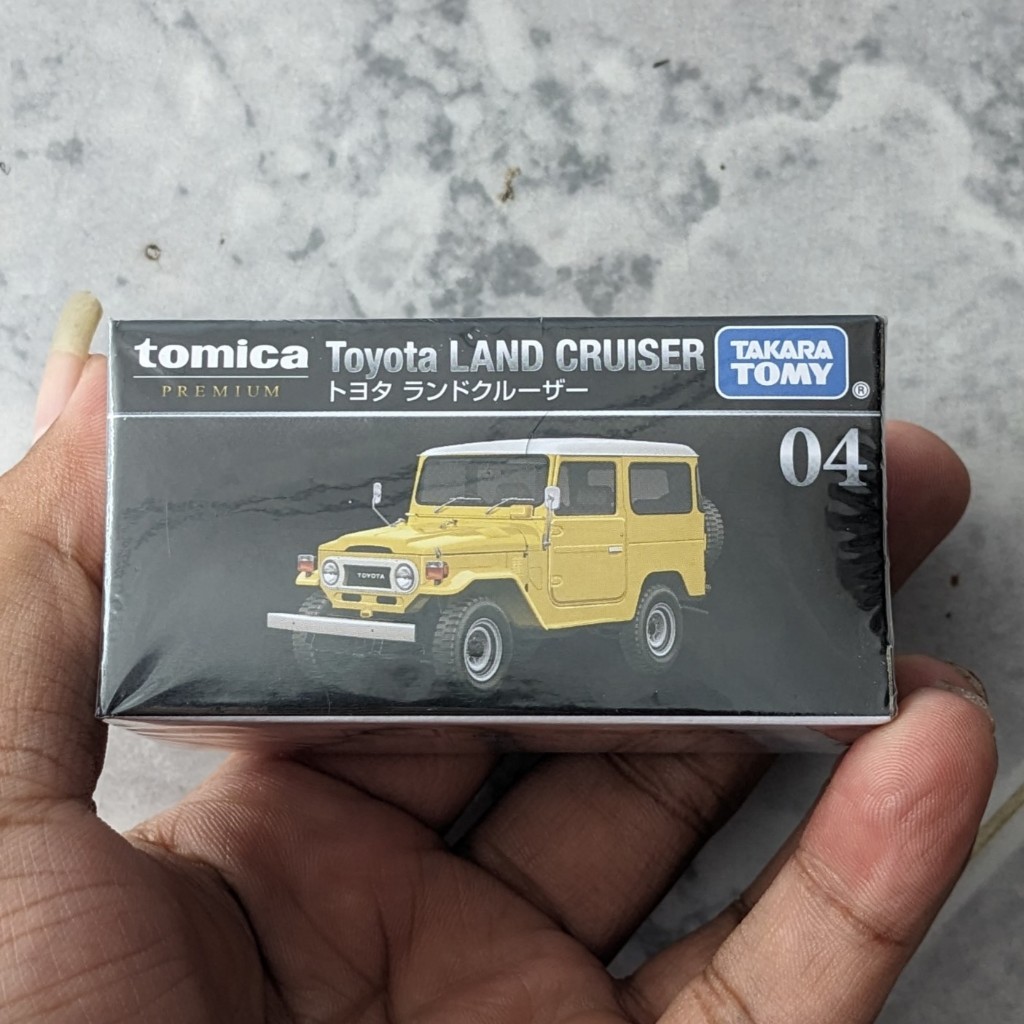 Tomica Premium 04 Toyota Land Cruiser