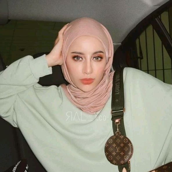 Pashmina Inner Kaos Rayon Tali Premium Instan (ciput tali)