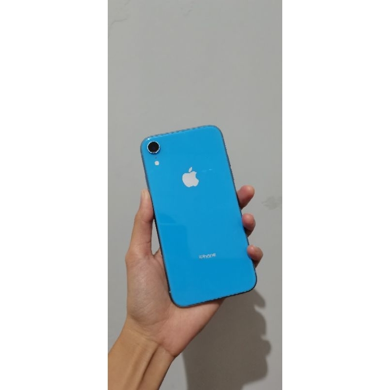 iphone XR 64 gb. inter