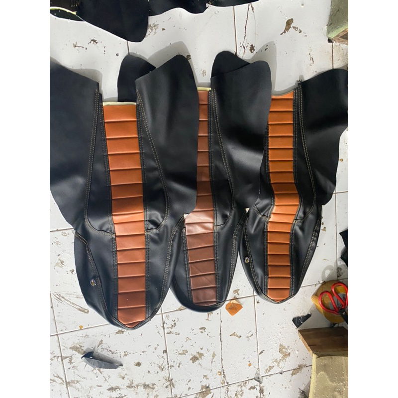 sarung jok kulit jok motor vixion old mbtech