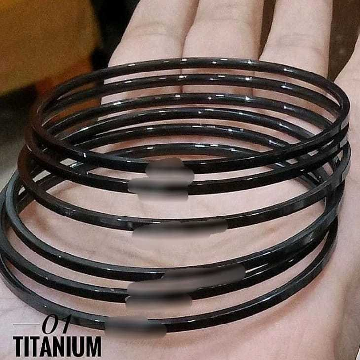 Titanium Gelang Hitam