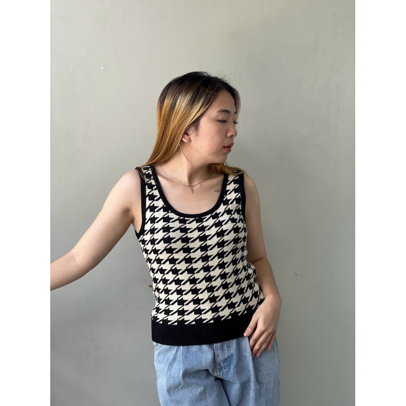 Alarathebrand - Dilara Knit Tanktop  | Top Rajut | Kaus Kerah |Atasan Rajut | Tanktop Rajut Jumbo  |
