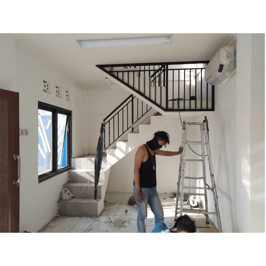 Railing minimalis besi hollow simple / pengaman tangga murah