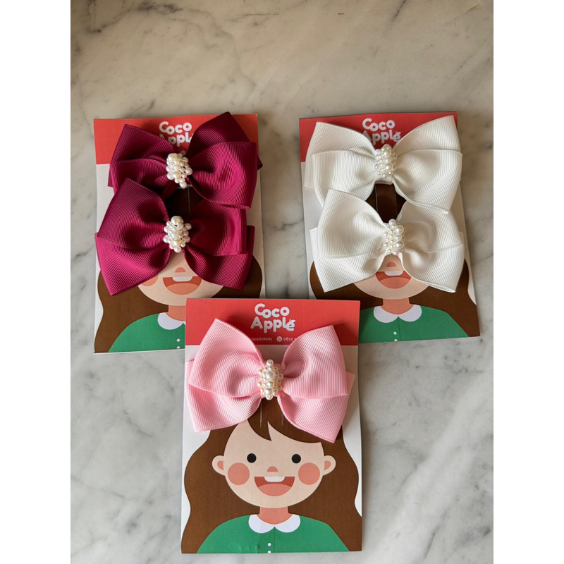 

kayla pearl ribbon