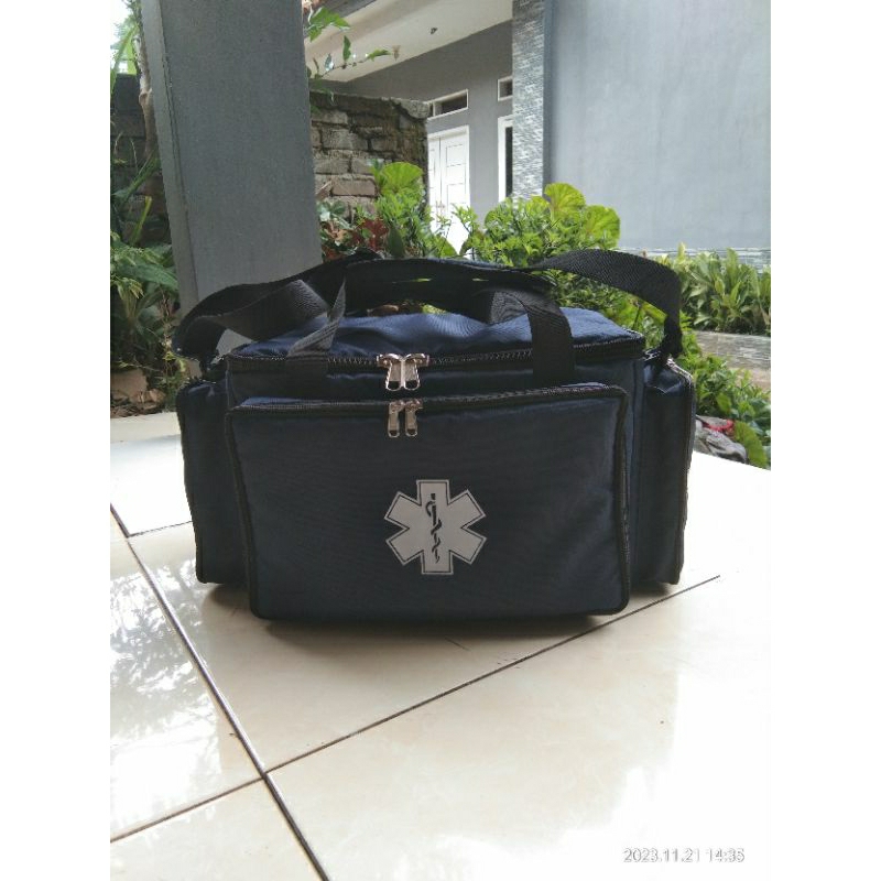 tas peralatan medis p3k pmi