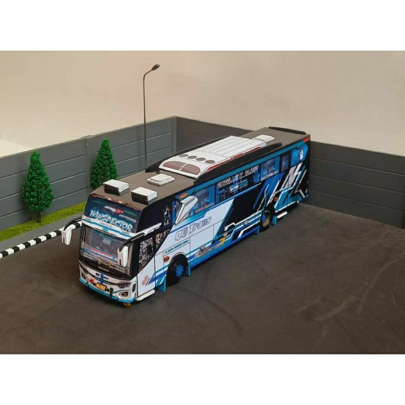 Miniatur bus Bis QQ TRANS WINSPECTOR 1/50 -  Bis Viral | xs.ion