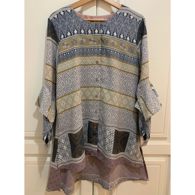 Bayur Top by Ria Miranda