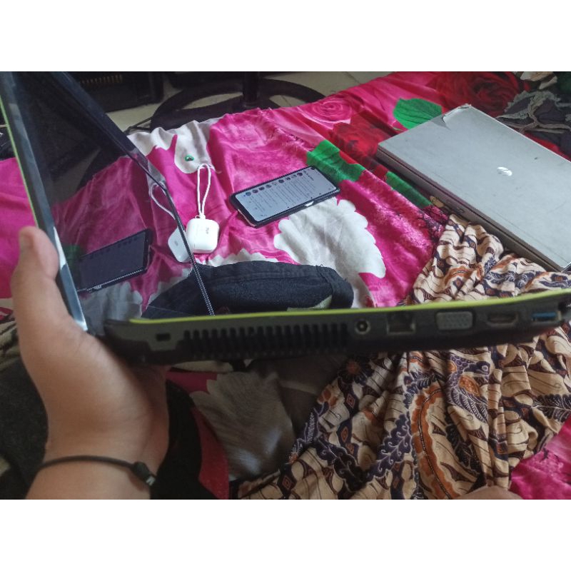 laptop bekas asus A43S