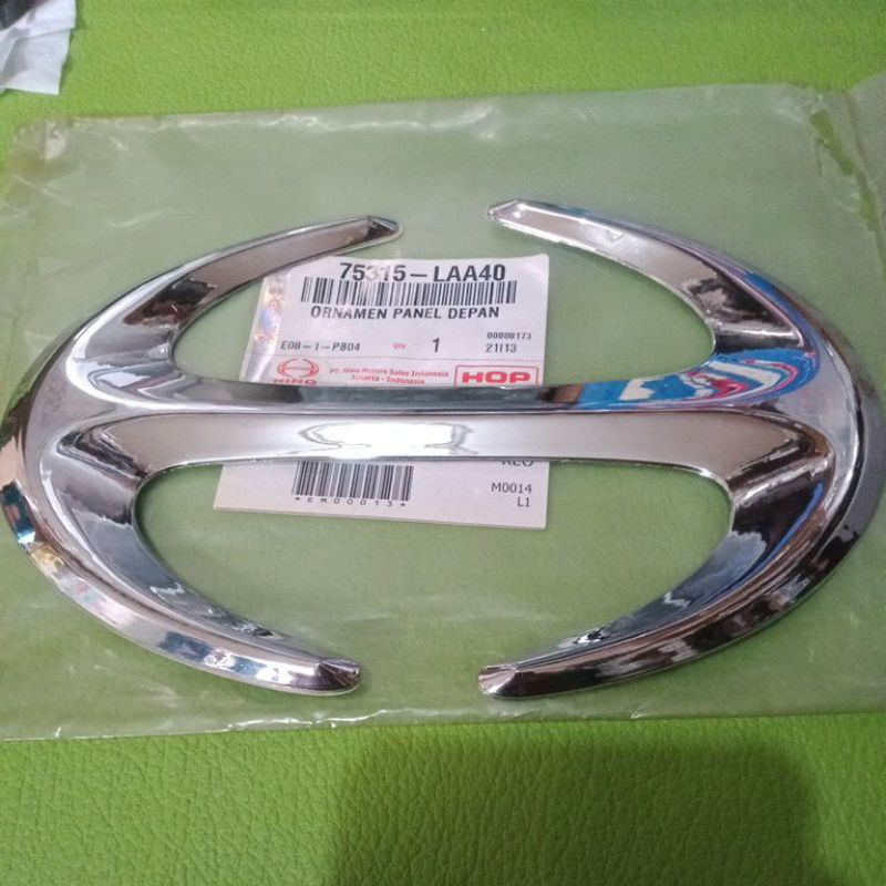 ornamen panel depan Dutro ori