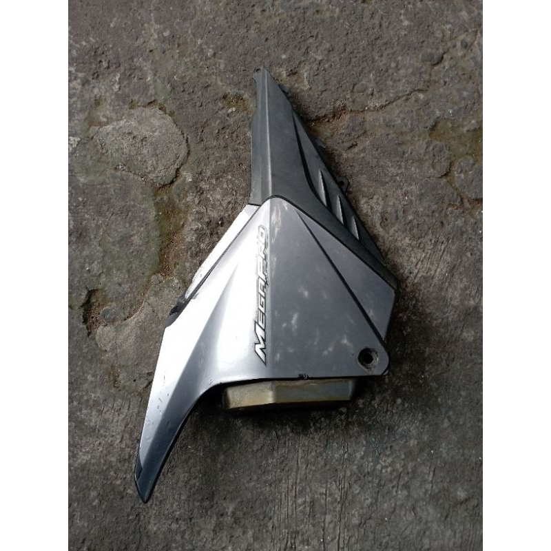 tutup aki cover aki honda megapro mega pro mono mega pro monoshock