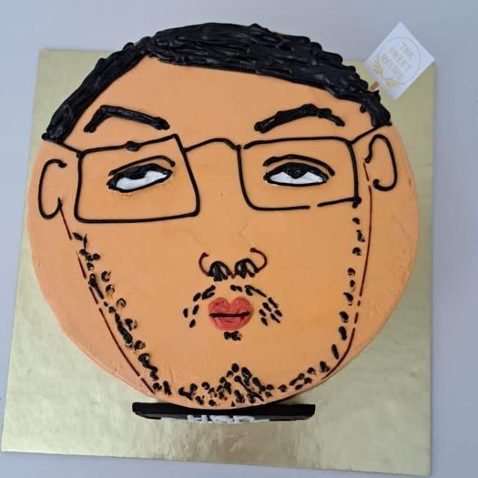 

Kue Mas Pake kacamata