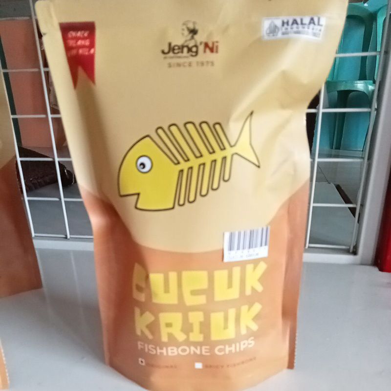 

Cucuk Kriuk Fishbone Chips
