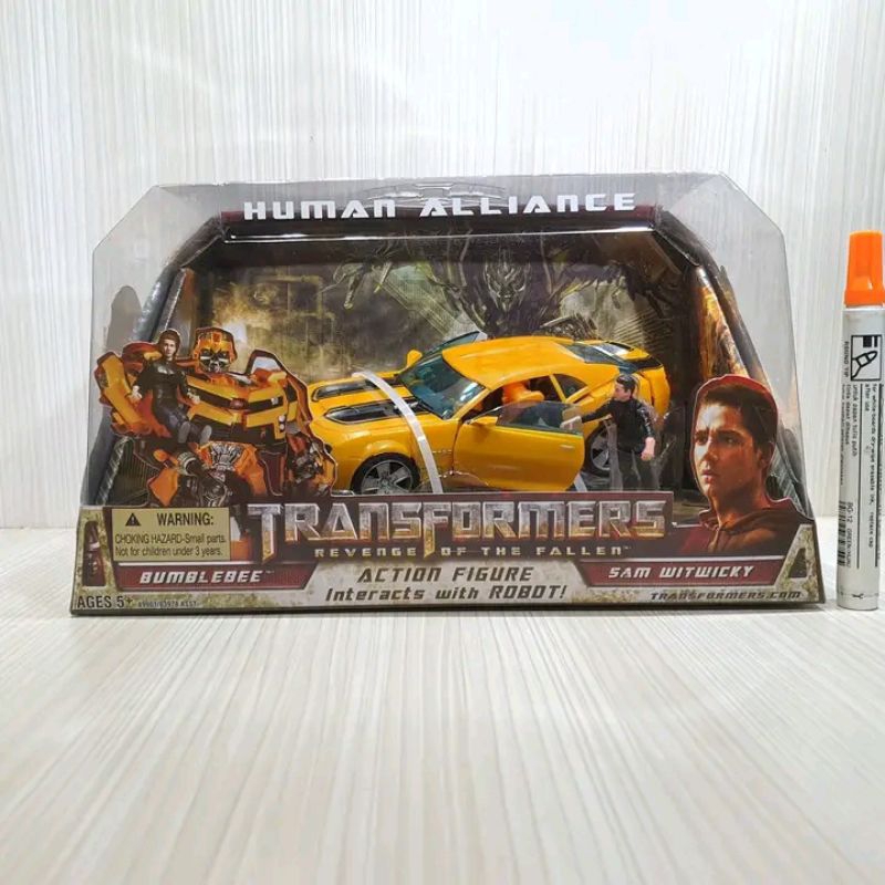 action figuretransformers bumble bee human alliancehasbro bisa transformbahan pvc detailCWMeppOKSDS
