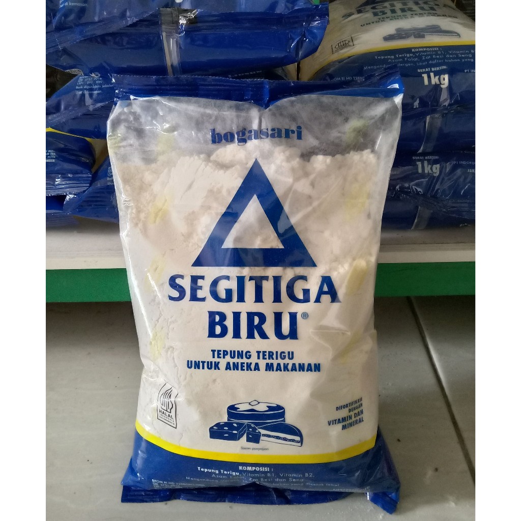 

TEPUNG TERIGU SEGITIGA BIRU 1KG