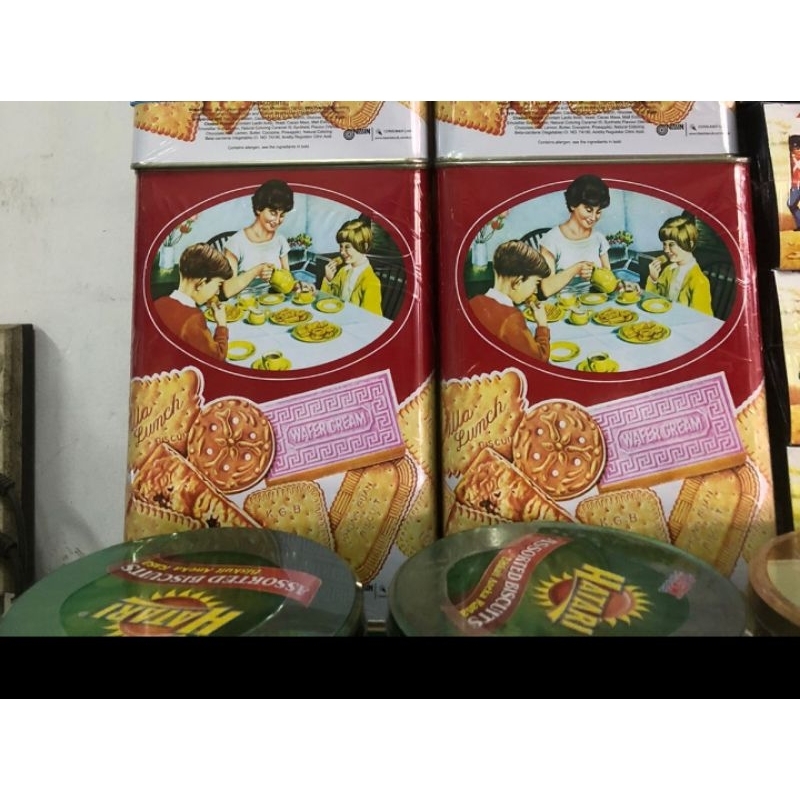 

ROTI KALENG KHONG GUAN BISCUIT ASSORTED 1600gr