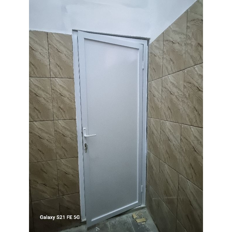 kusen pintu acp kamar mandi